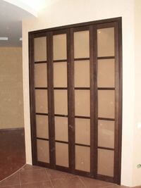 Двери гармошка с матовым стеклом и накладными разделителями Армавир